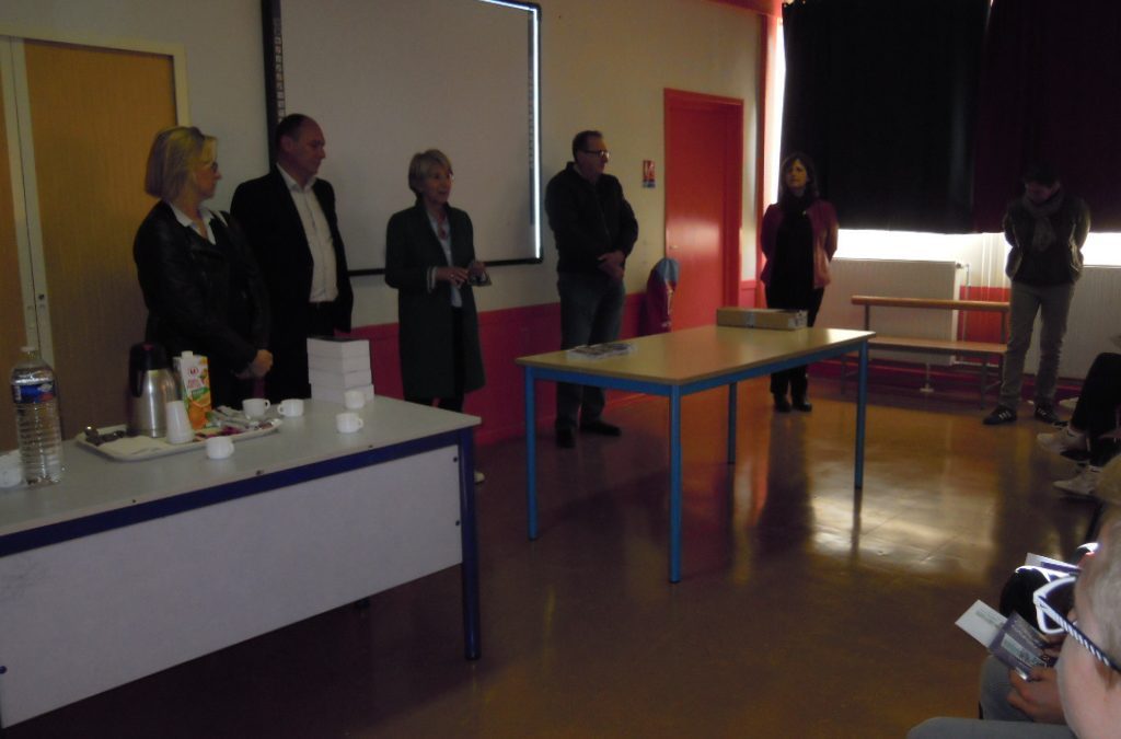 Remise des Dictionnaires aux 6èmes et des chèques collèges aux 3èmes